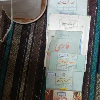 کتاب کلاس هفتم  ۲۰۰ تومن|کتاب و مجله آموزشی|شیراز, دست خضر|دیوار