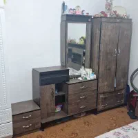 سرویس چوب . تخت کمد و دراور و میز ارایش