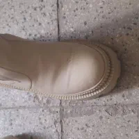 بوت پوتینی کرم وخردلی رنگ سایز۳۹.یکبارپاشده فقط