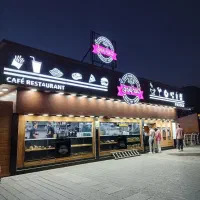 تابلوسازی تابلو ساز نئون فلکس تعمیر تابلو استیکر