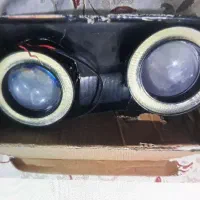 پروژکتور نئون دار داخل سپری