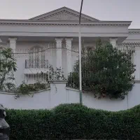 ۲۸۰متر ویلایی های شهرک زمین ۶۰۰ متری حیاط ۳۰۰ متری