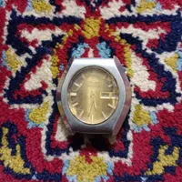 ساعت کارکرده|ساعت|گنبد کاووس, |دیوار
