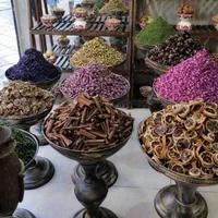 جام و ظرف آجیل و خشکبار و قفسه حبوبات ایستاده|فروشگاه و مغازه|رشت, چله خانه|دیوار