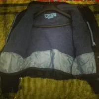 کاپشن زمستونی گرم نگه میداره خدایی(Columbia)هستش