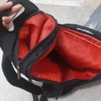 کوله پشتی|کیف، کفش، کمربند|رشت, فلسطین|دیوار