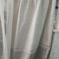 می فروشم به علت جابجایی پرده