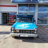 نیسان آبی ۸۳ بی رنگ