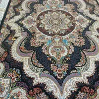 ۲ تا فرش ۱۲۰۰شانه ۹متری درحدنو هردو باهم۱۵۲۰۰ت