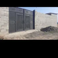 زمین باغستان دور دیوار