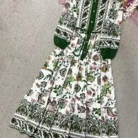 لباس ساحلی|لباس|اصفهان, جلفا|دیوار