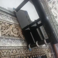 میز تلویزیون شیشه‌ایی