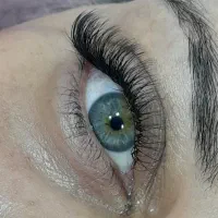 اکستنشن مژه لیفت و لمینت با تخ.فیف به مدت محدود