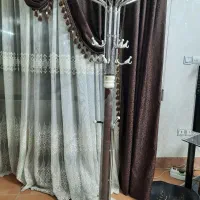 چوب لباسی ایستاده