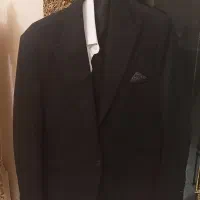کت و شلوار و پیراهن و جلیقه
