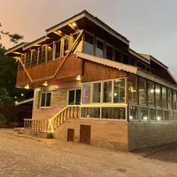 اجاره کلبه سنتی استخردار جنگلی با کنار رودخانه|اجارهٔ کوتاهمدت ویلا و باغ|رشت, استادسرا|دیوار