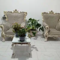 مبل سلطنتی 7نفره همراه سه میز عسلی همرای گلها|مبلمان خانگی و میز عسلی|رودهن, |دیوار