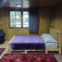 کلبه ۲خواب با جکوزی|اجارهٔ کوتاهمدت ویلا و باغ|نشتارود, |دیوار