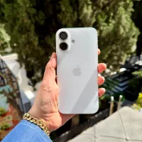 آیفون ۱۶ نرمال