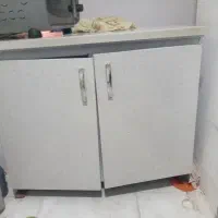 فوری سه تا شو میدم یک نیم صندلی کابینت کمد