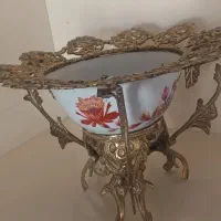 کاسه قدیمی دور برنزی