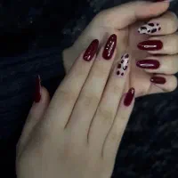 تخفیف ویژه کاشت ناخن یک هفته