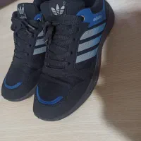 کتونی سایز۴۴دو سه روز پوشیده شده