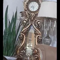 ساعت ایستاده