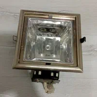 قاب‌لامپ‌توکار‌وهالوژن