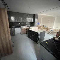 آپارتمان۲۰۰ متری ۳ خواب مستر ۳۰ متر تراس