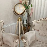 ساعت ایستاده