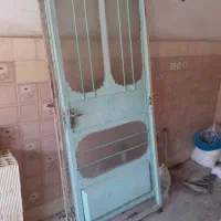 یه لنگه در