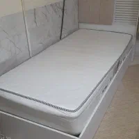 تخت یک نفره