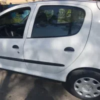 پژو ۲۰۶ تیپ ۵ کم کار ۱۷۰هزار به پاین حدودِ چارصد م