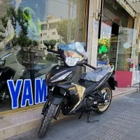 لاکی ۱۸۵ کم کار نقره ای مدل ۴۰۴