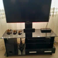 میز تلوزیون شیشه ای  پایه دار