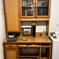 کتابخانه - میز تحریر و کامپیوتر