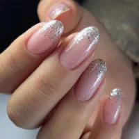 آموزش تخصصی کاشت ناخن