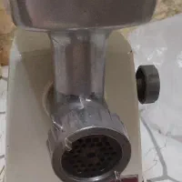 چرخ گوشت قدیمی ناسیونال|سایر لوازم برقی|قم, انسجام|دیوار