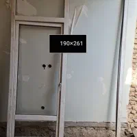 تعدادی درب پنجره pvc دست دوم