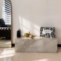 استخدام فروشنده خانم در یک مزون لباس زنانه