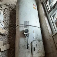 آبگرمگن زمینی سالم و آماده نصب