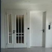 درب داخلی ساختمان تولیدی