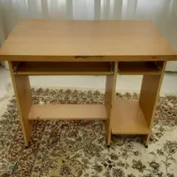 میزتحریر و آباژور