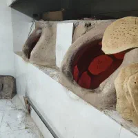 شاطر دستی.خمیر گیر و پیشکار .کار بلد باشه