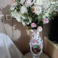 گل و گلدان