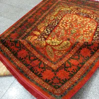 فرش هلنا قرمز ابریشمی معادل ۷۷رج دستباف آکبند|فرش|قدس, شهر‌قدس|دیوار
