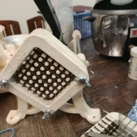 دستگاه سبب زمینی خورد کن