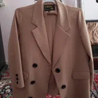 یک دست کت و شلوار در حد نو سایز ۴۴ تا ۴۶