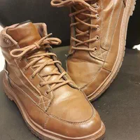 نیم بوت ترک ۴۲|کیف، کفش، کمربند|کاشان, |دیوار